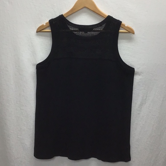 Loft black sleeveless top. Women’s size medium.EUC - Picture 4 of 5